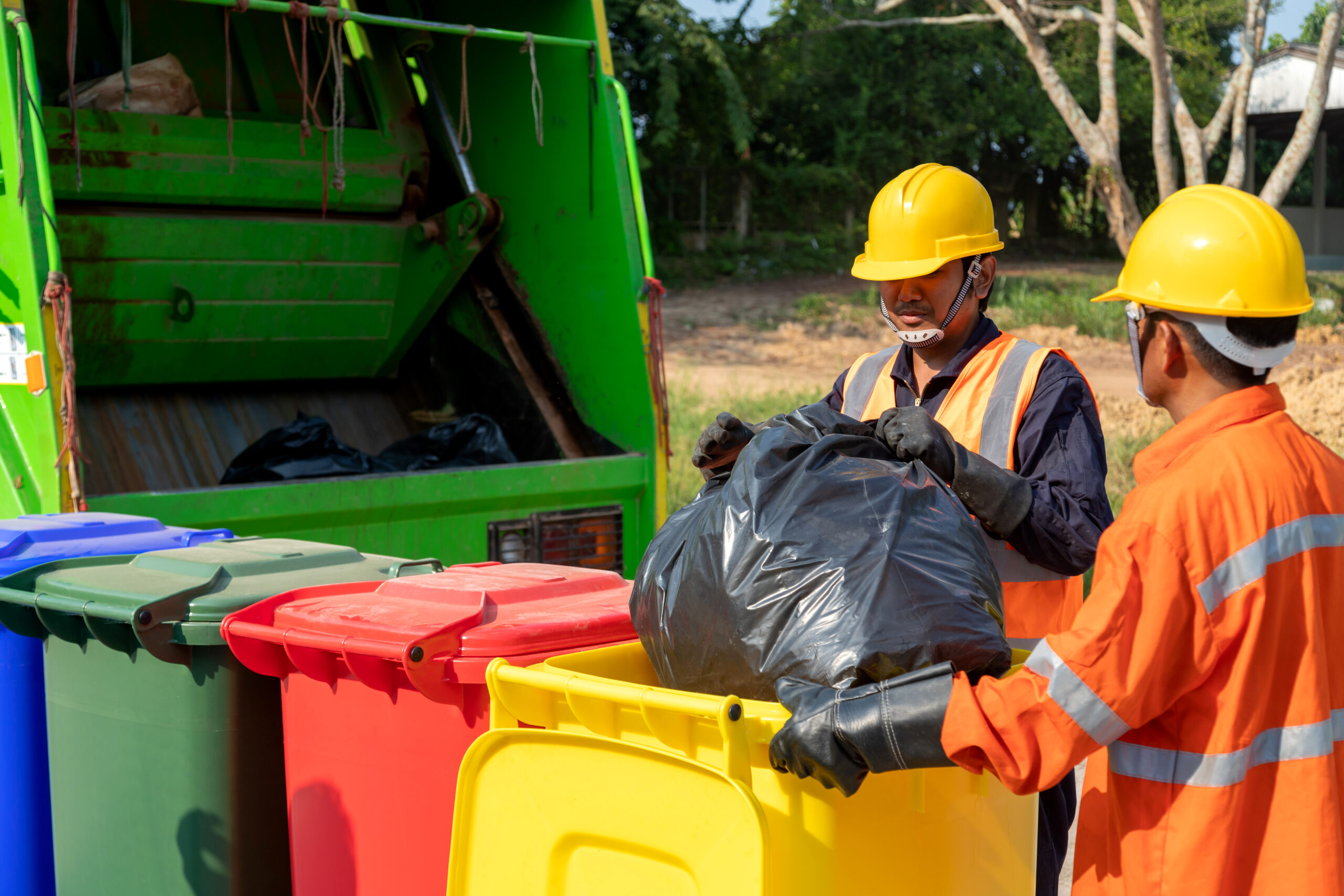 The Benefits of Hiring Local Trash Pickup Professionals